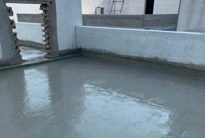 so sánh sơn chống thấm màu và sơn chống thấm xi măng
